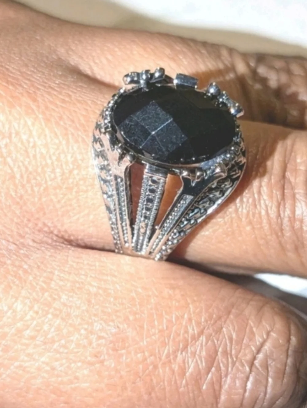 Mens Black Simulated Onyx Ring Silver Plated Size 10 Oval Statement Gothic Ring